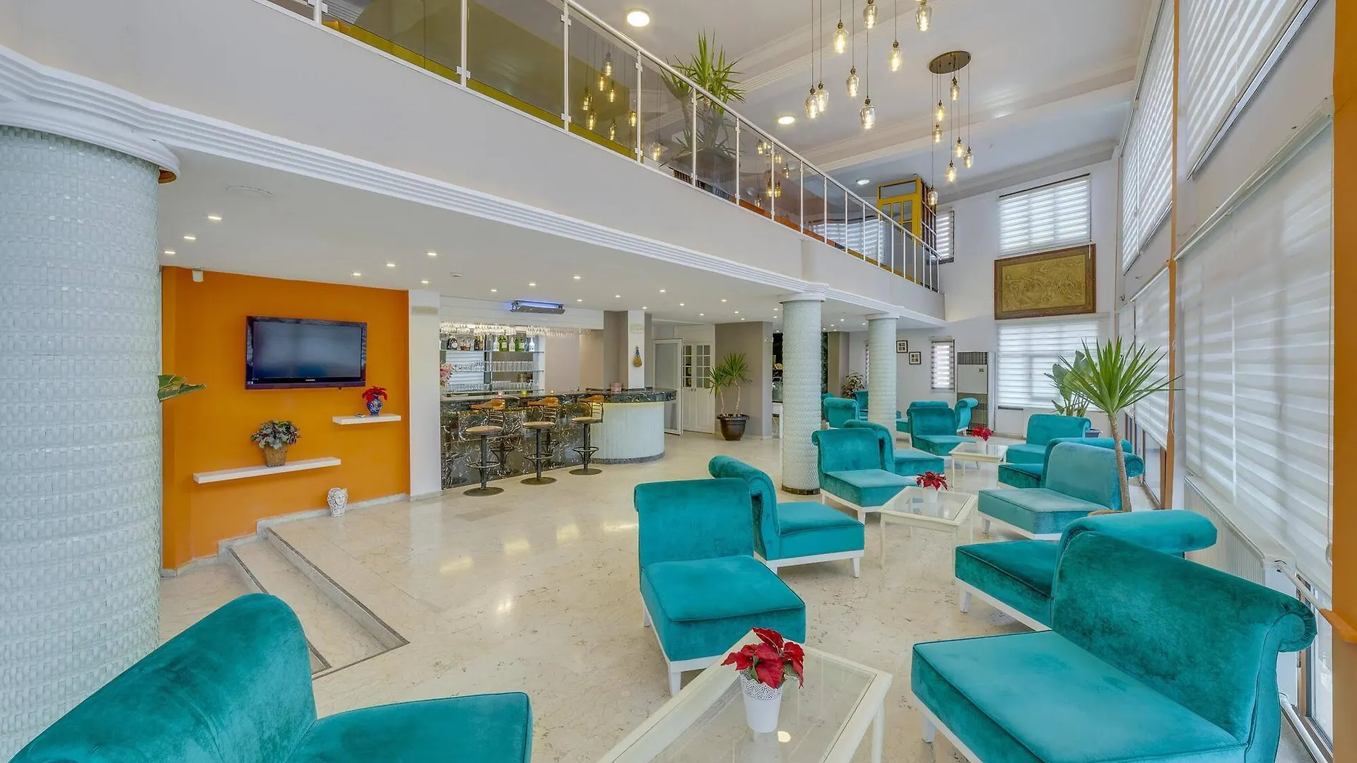 The View City Hotel Kusadasi